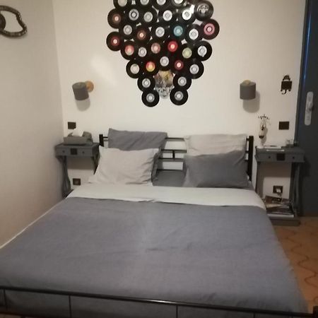 Cath'S Place Тулон Экстерьер фото
