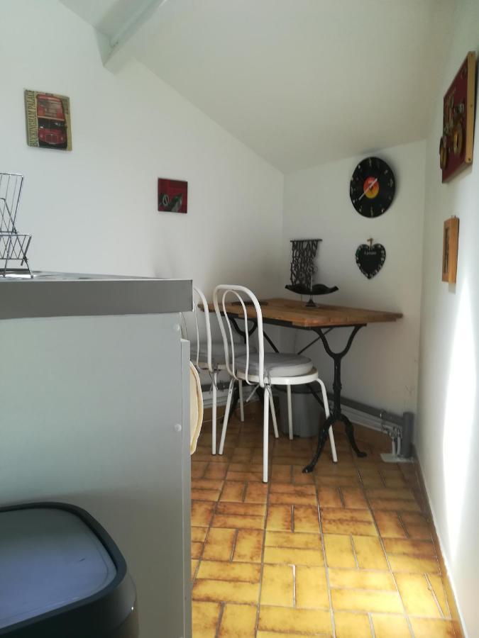 Cath'S Place Тулон Экстерьер фото