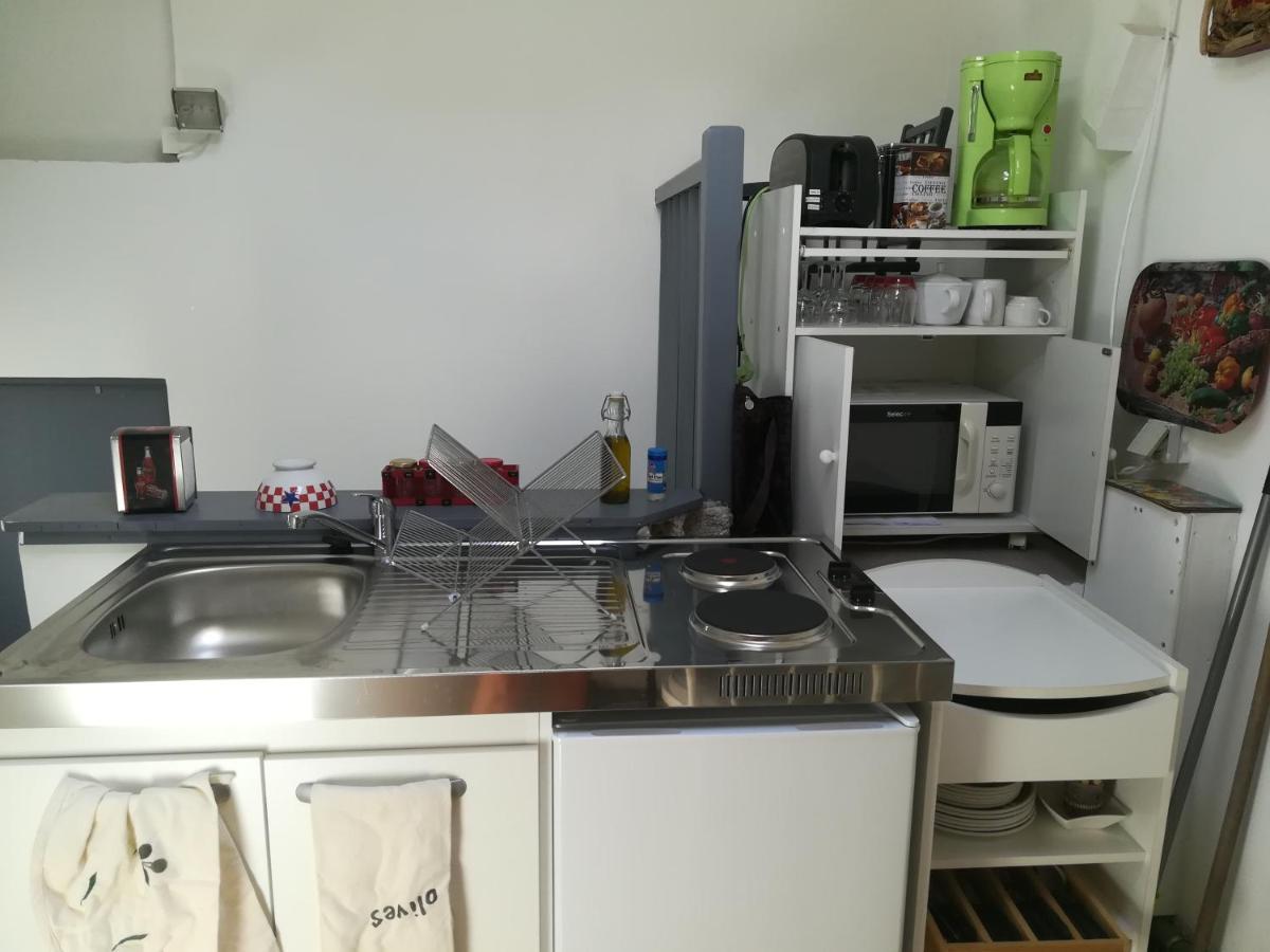 Cath'S Place Тулон Экстерьер фото
